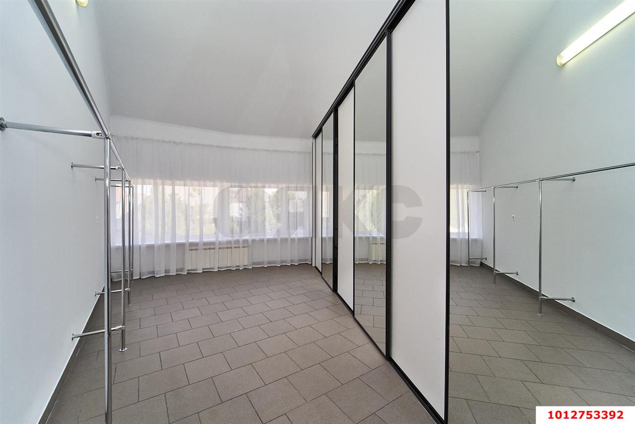 Фото №15: Дом 1155 м² + 17.5 сот. - Краснодар, Фестивальный, ул. Титова, 62