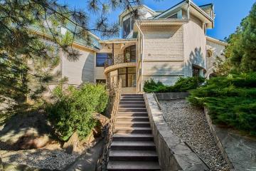 Фото №1: Дом 1155 м² - Краснодар, мкр. Фестивальный, ул. Титова, 62