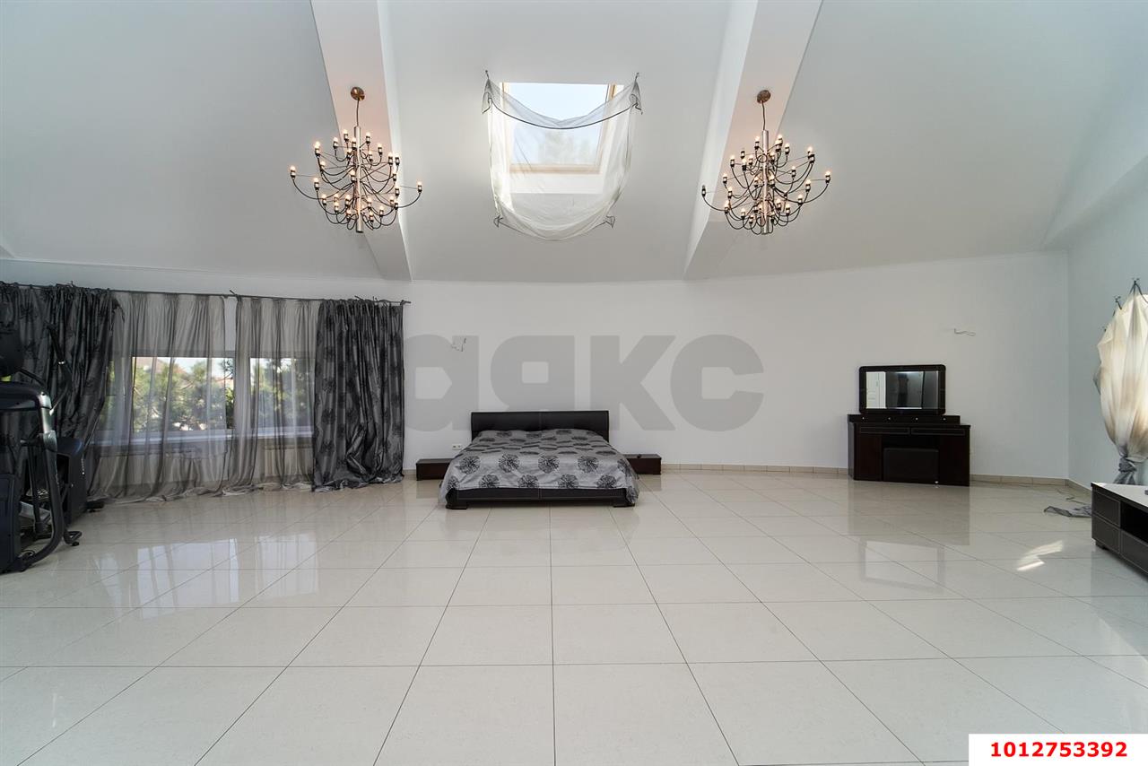 Фото №8: Дом 1155 м² + 17.5 сот. - Краснодар, Фестивальный, ул. Титова, 62