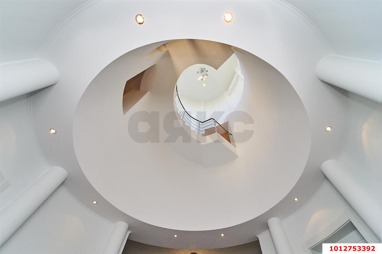 Фото №14: Дом 1155 м² + 17.5 сот. - Краснодар, ул. Титова, 62