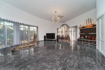 Фото №4: Дом 1155 м² - Краснодар, мкр. Фестивальный, ул. Титова, 62