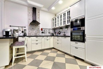 Фото №1: 2-комнатная квартира 90 м² - Краснодар, мкр. Юбилейный, ул. Рождественская набережная, 4