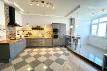 Фото №1: 1-комнатная квартира 50 м² - Краснодар, мкр. Юбилейный, ул. Рождественская набережная, 4