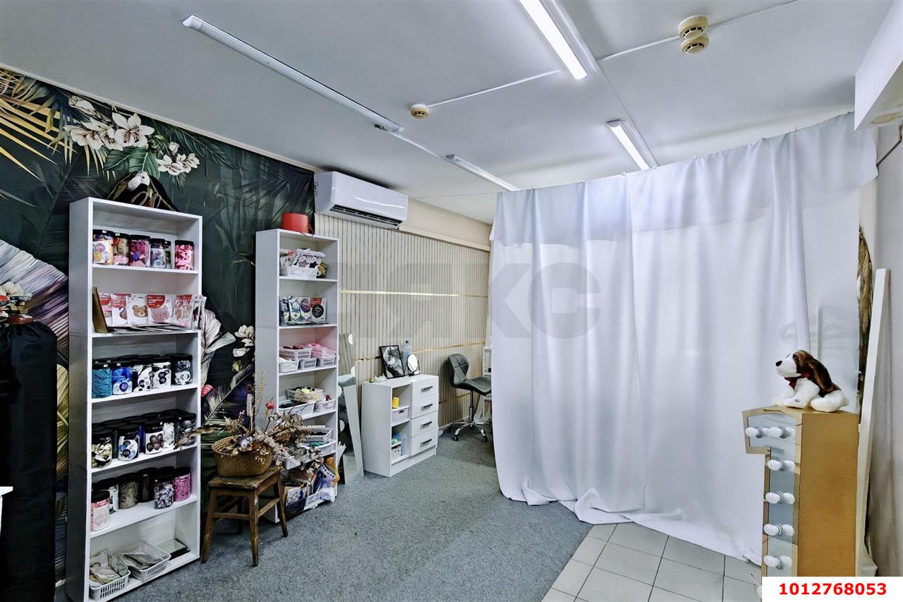 Фото №7: Торговое помещение <span class="whitespace-nowrap">53 м²</span>, <span class="whitespace-nowrap">1/16 эт.</span> - Краснодар, Карасунский внутригородской округ, мкр. Гидростроителей, ул. Парусная, 20/1