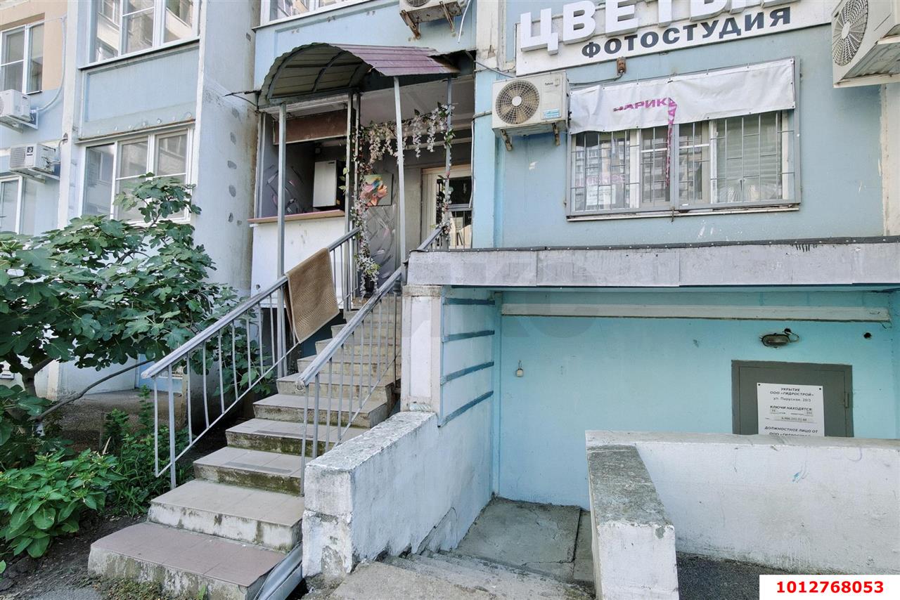 Фото №3: Торговое помещение <span class="whitespace-nowrap">53 м²</span>, <span class="whitespace-nowrap">1/16 эт.</span> - Краснодар, Карасунский внутригородской округ, мкр. Гидростроителей, ул. Парусная, 20/1
