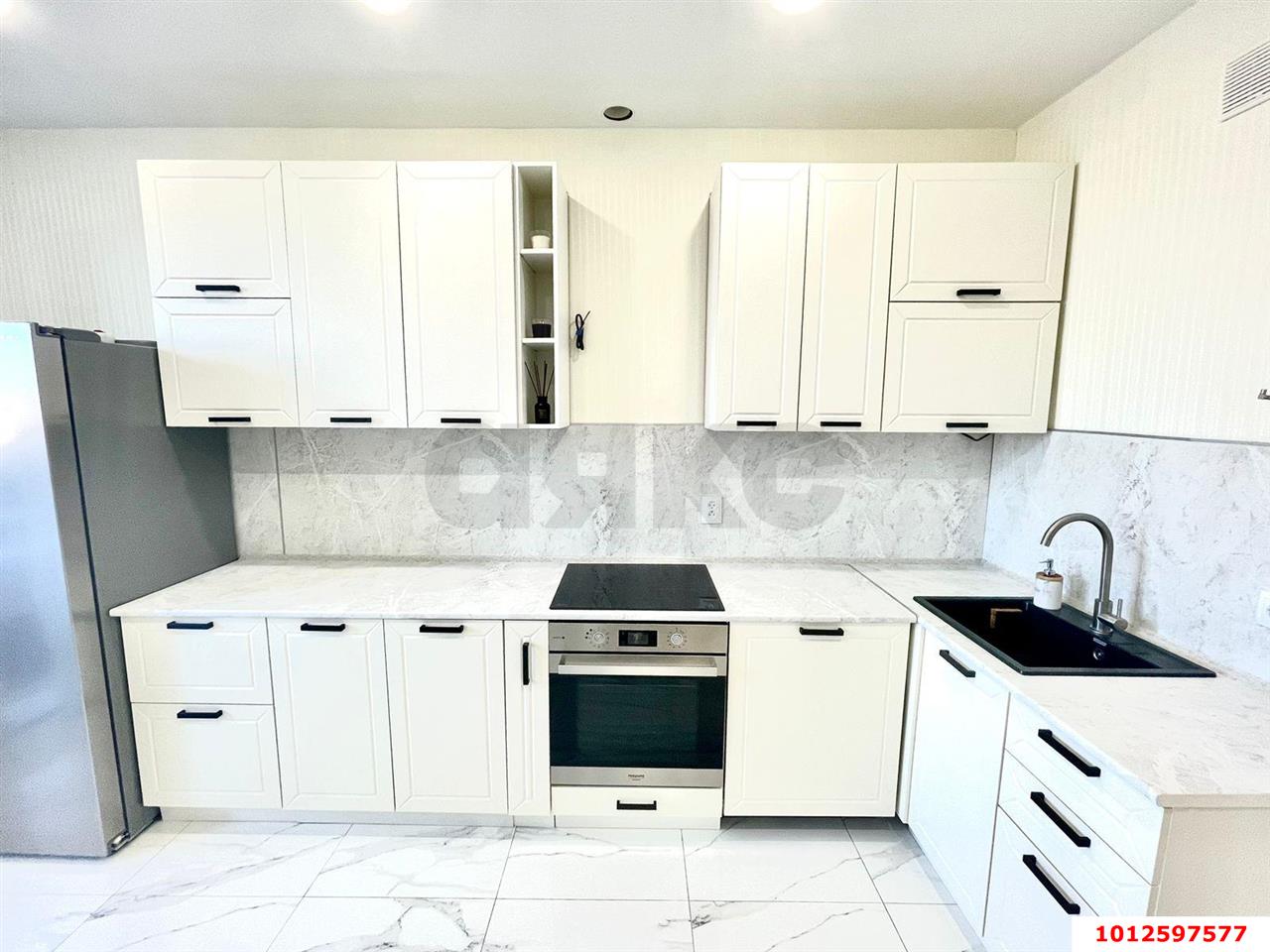 Фото №1: 1-комнатная квартира 43 м² - Краснодар, жилой комплекс Кремлёвские Ворота, ул. Кореновская, 2к4