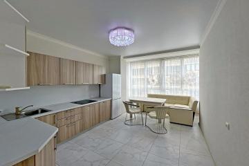 Фото №1: 2-комнатная квартира 85 м² - Краснодар, мкр. жилой комплекс Империал, ул. Бородинская, 137к2