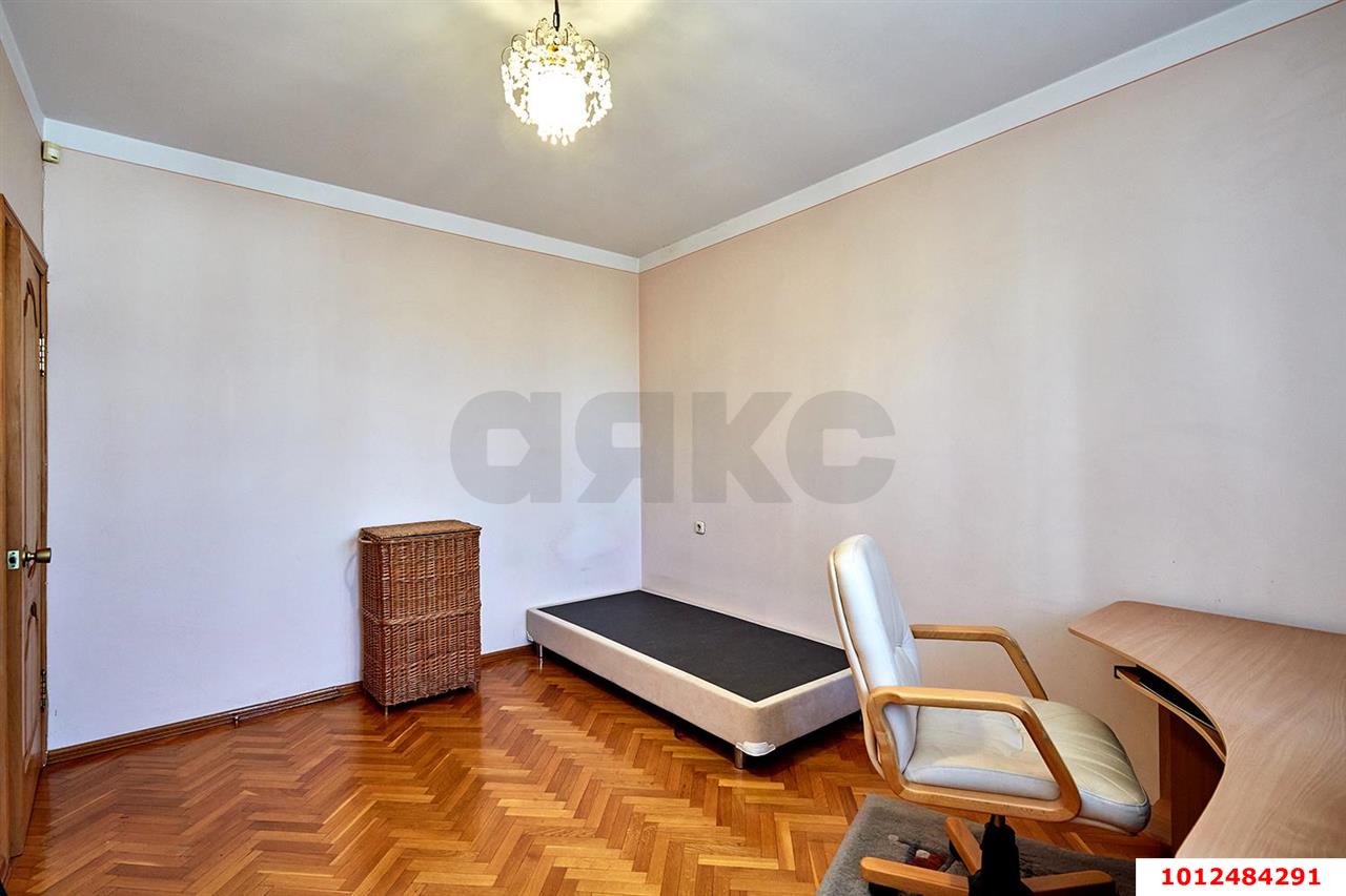 Фото №8: 4-комнатная квартира 128 м² - Краснодар, Прикубанский внутригородской округ, Школьный, Круглик, мкр. Табачная Фабрика, ул. Академика Пустовойта, 8