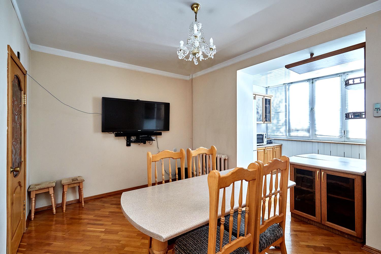 Фото №1: 4-комнатная квартира 128 м² - Краснодар, Прикубанский внутригородской округ, Школьный, Круглик, мкр. Табачная Фабрика, ул. Академика Пустовойта, 8