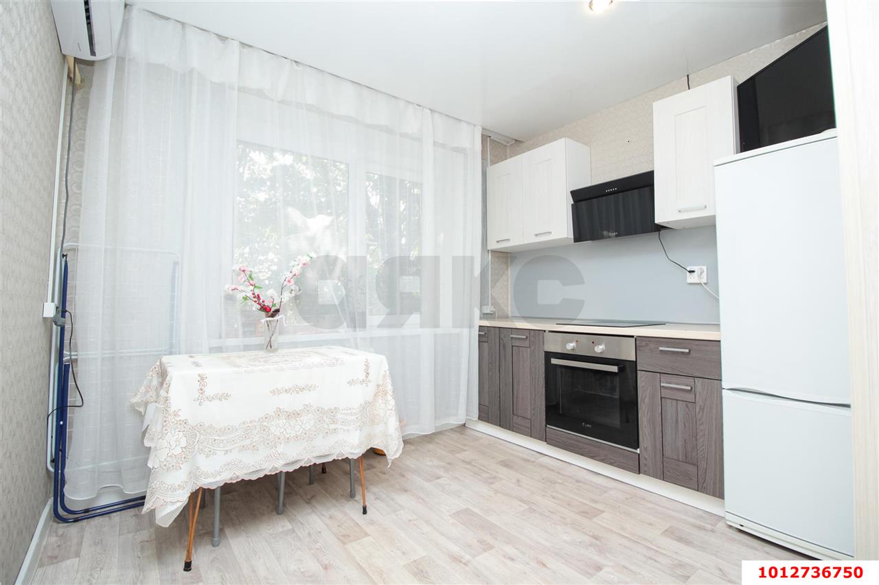 Фото №1: Комната 17 м² - Краснодар, Карасунский внутригородской округ, мкр. Хлопчато-бумажный Комбинат, ул. Уральская, 81