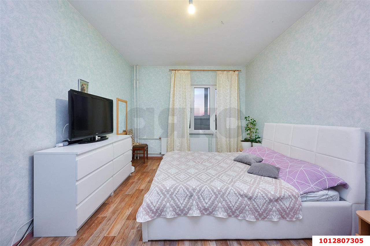 Фото №1: 3-комнатная квартира 90 м² - Краснодар, Прикубанский внутригородской округ, мкр. имени Маршала Жукова, ул. Александра Покрышкина, 2/1