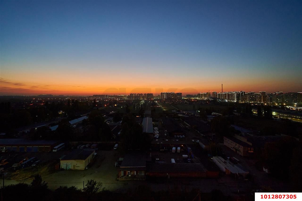 Фото №17: 3-комнатная квартира 90 м² - Краснодар, Прикубанский внутригородской округ, мкр. имени Маршала Жукова, ул. Александра Покрышкина, 2/1