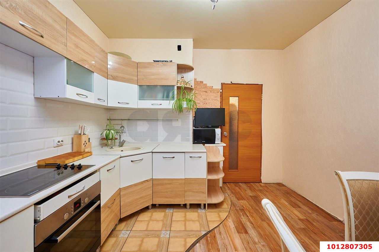 Фото №9: 3-комнатная квартира 90 м² - Краснодар, имени Маршала Жукова, ул. Александра Покрышкина, 2/1