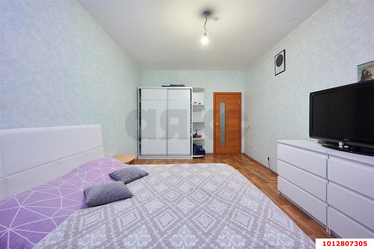 Фото №2: 3-комнатная квартира 90 м² - Краснодар, имени Маршала Жукова, ул. Александра Покрышкина, 2/1