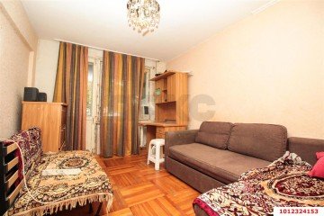 Фото №1: 4-комнатная квартира 60 м² - Краснодар, мкр. Московский, ул. Карякина, 18