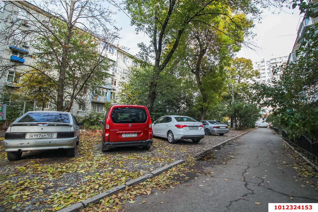 Фото №5: 4-комнатная квартира 62 м² - Краснодар, Московский, ул. Карякина, 18