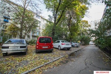 Фото №5: 4-комнатная квартира 60 м² - Краснодар, мкр. Московский, ул. Карякина, 18