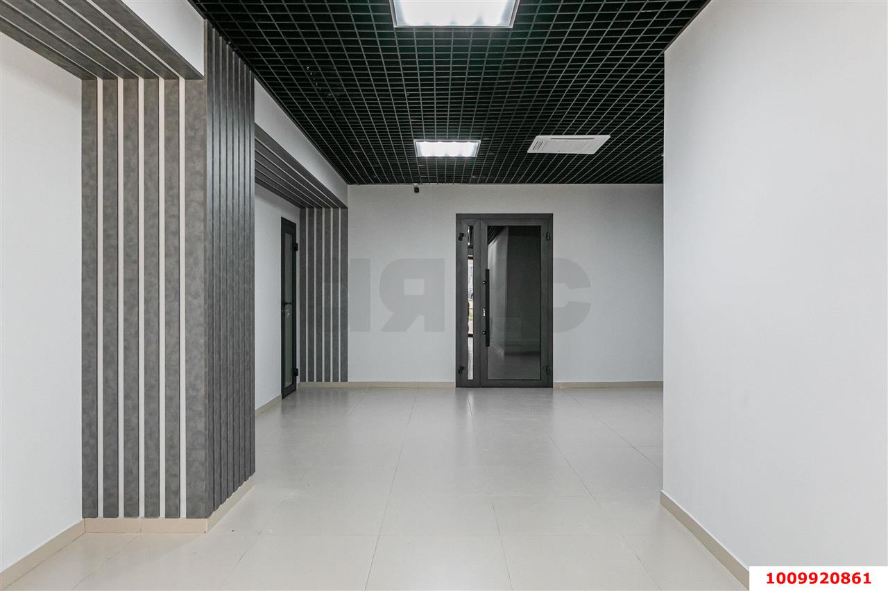 Фото №6: Торговое помещение 1213 м² - Краснодар, 2-я Площадка, ул. Кореновская, 10