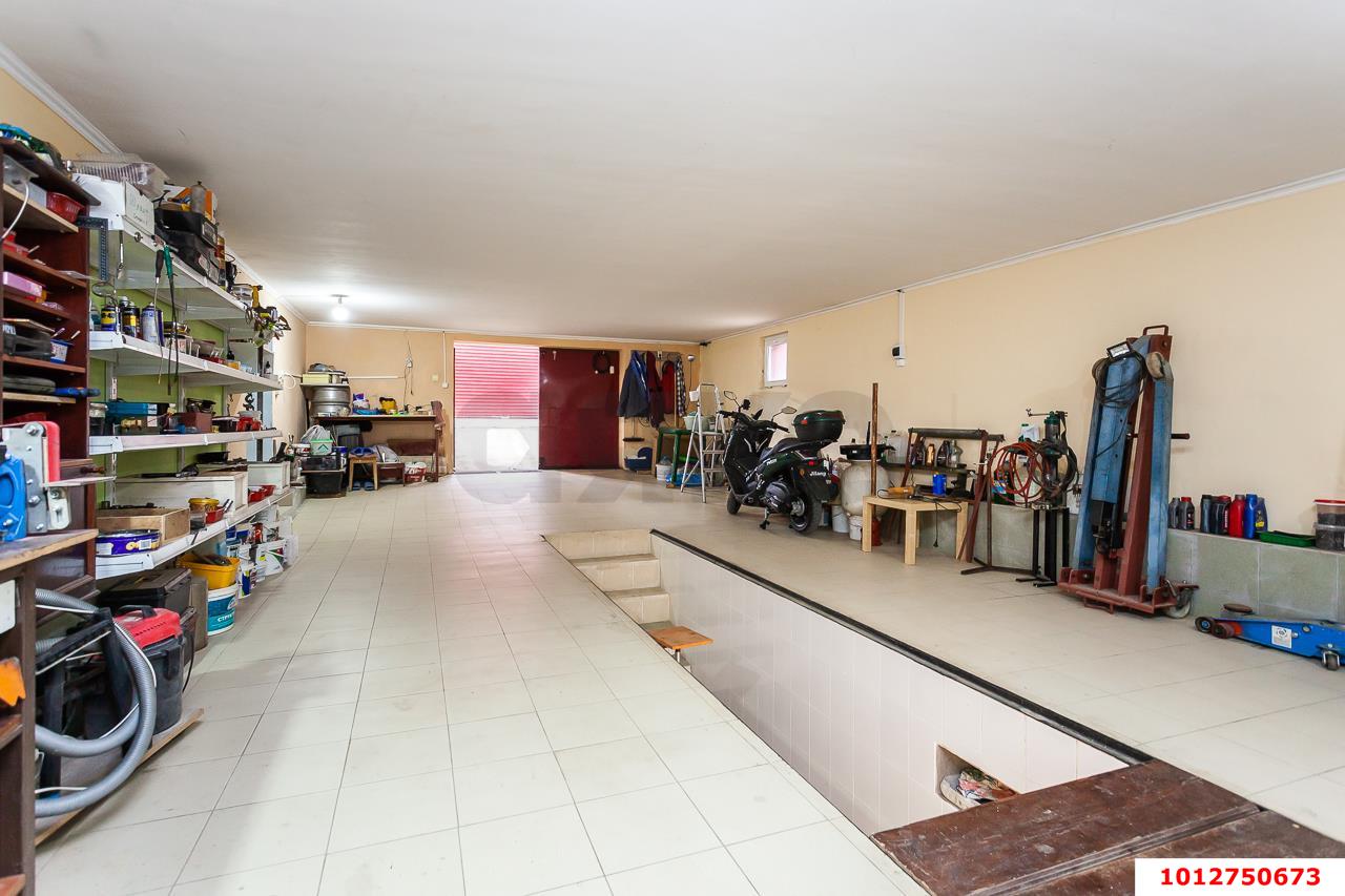 Фото №42: Дом 304 м² + 9.9 сот. - Краснодар, Сады Калинина, ул. Семёновская, 98