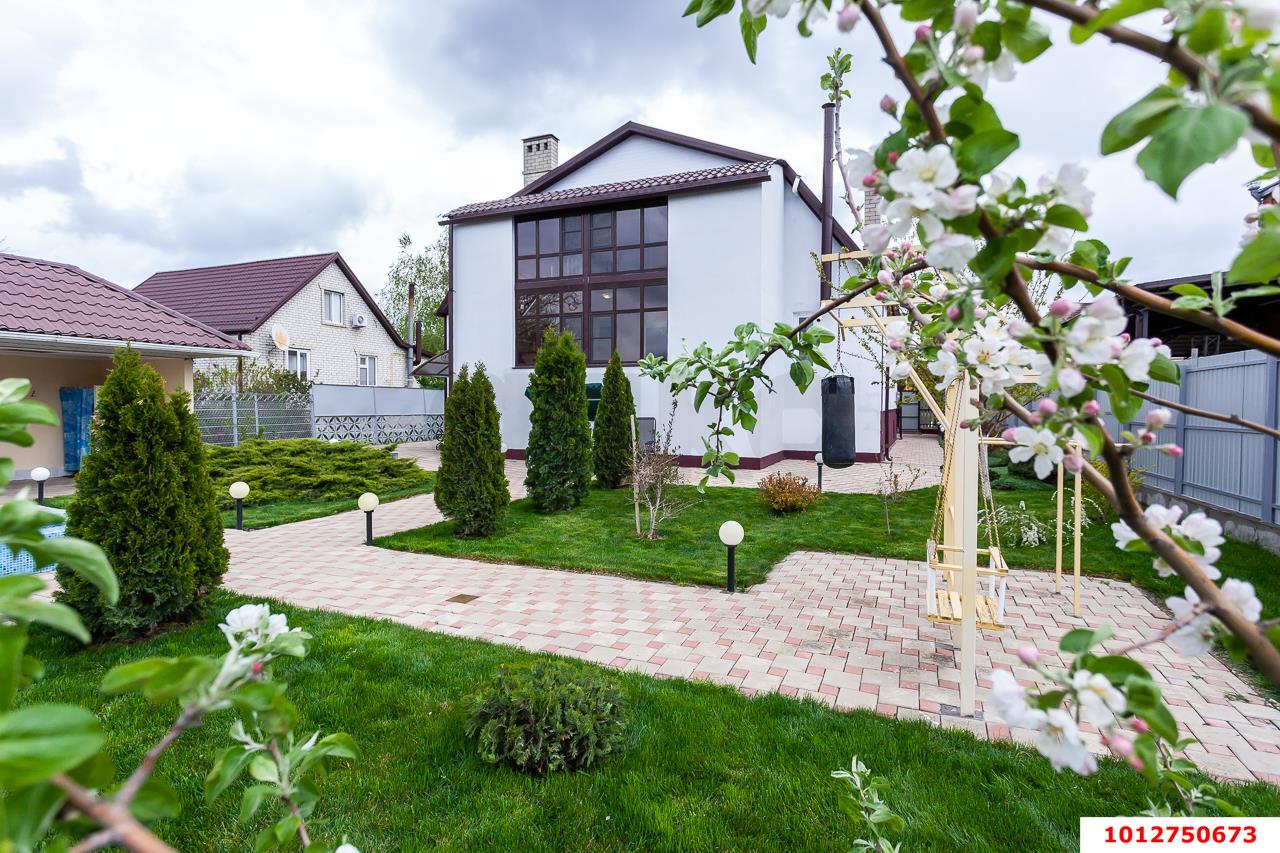 Фото №1: Дом 304 м² + 9.9 сот. - Краснодар, Сады Калинина, ул. Семёновская, 98