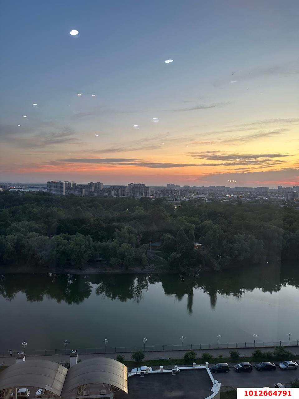 Фото №10: 3-комнатная квартира 165 м² - Краснодар, Центральный внутригородской округ, Западный внутригородской округ, мкр. Центральный, ул. Кубанская набережная, 31/1