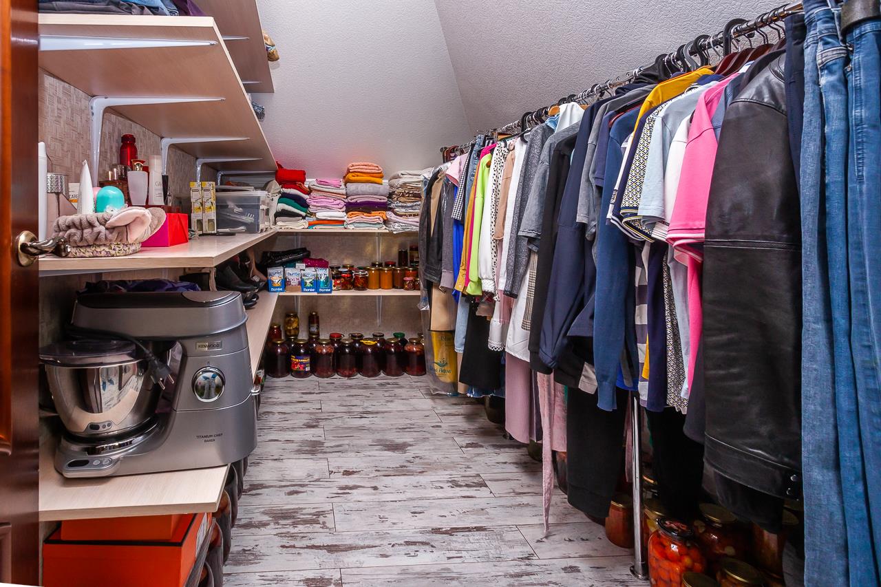 Фото №11: Дом 213 м² + 4 сот. - Яблоновский, ул. Горького, 46