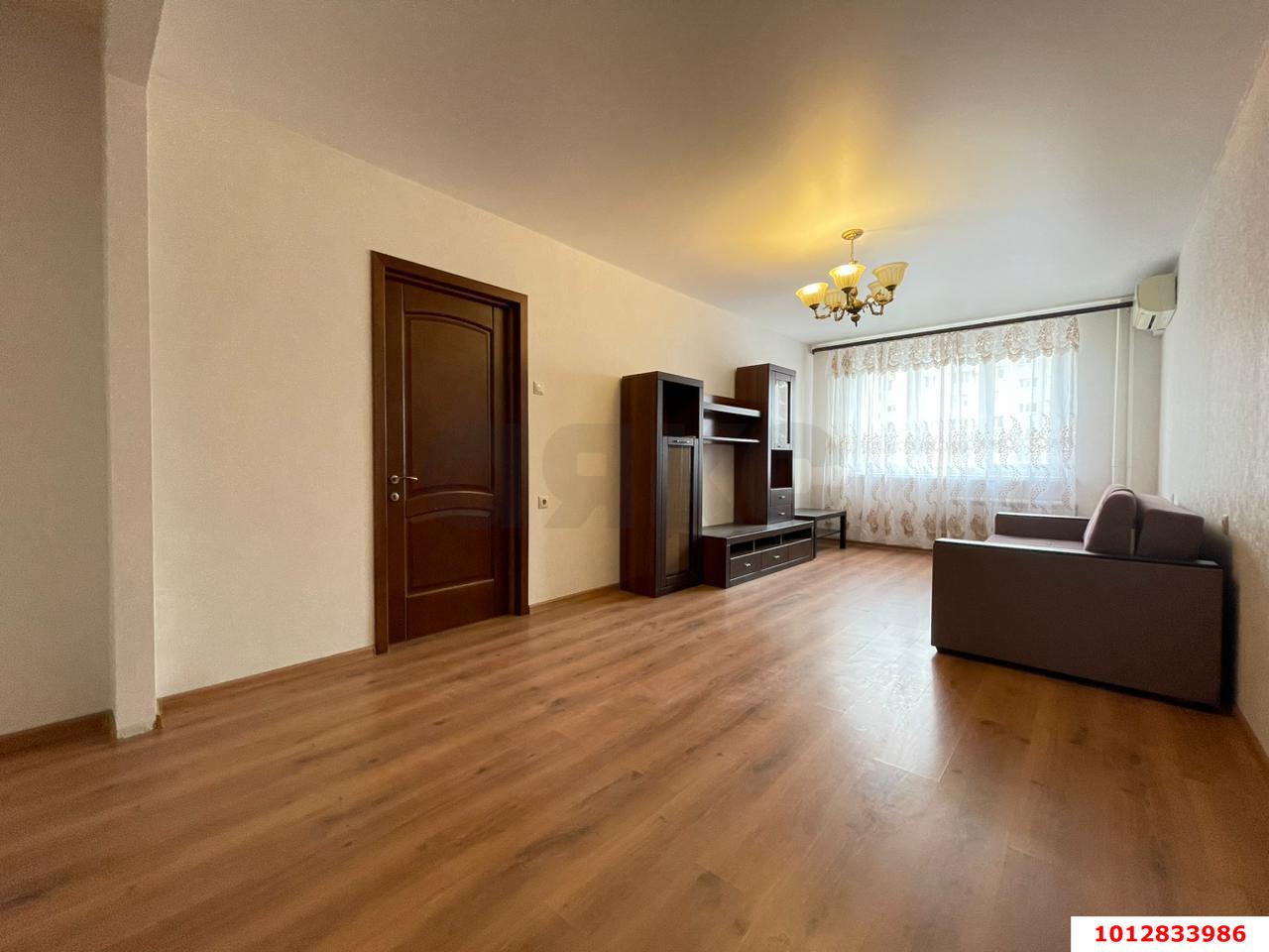 Фото №3: 2-комнатная квартира 65 м² - Краснодар, Прикубанский внутригородской округ, мкр. Краевая Клиническая Больница, ул. Черкасская, 53