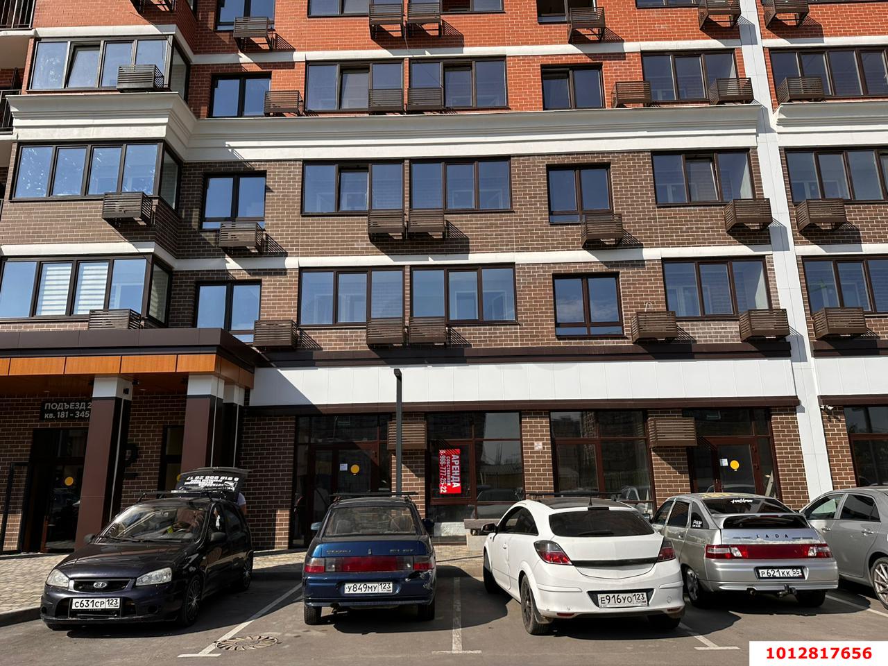 Фото №2: Торговое помещение 49 м² - Краснодар, жилой комплекс Самолёт-4, ул. Западный Обход, 57лит24