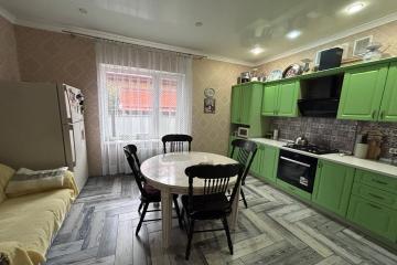 Фото №1: Дом 200 м² - Старокорсунская, мкр. Карасунский внутригородской округ, ул. Героя Быстрицкого, 25