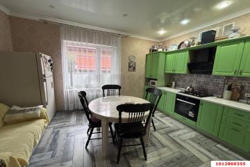 Фото №1: Дом 200 м² - Старокорсунская, мкр. Карасунский внутригородской округ, ул. Героя Быстрицкого, 25