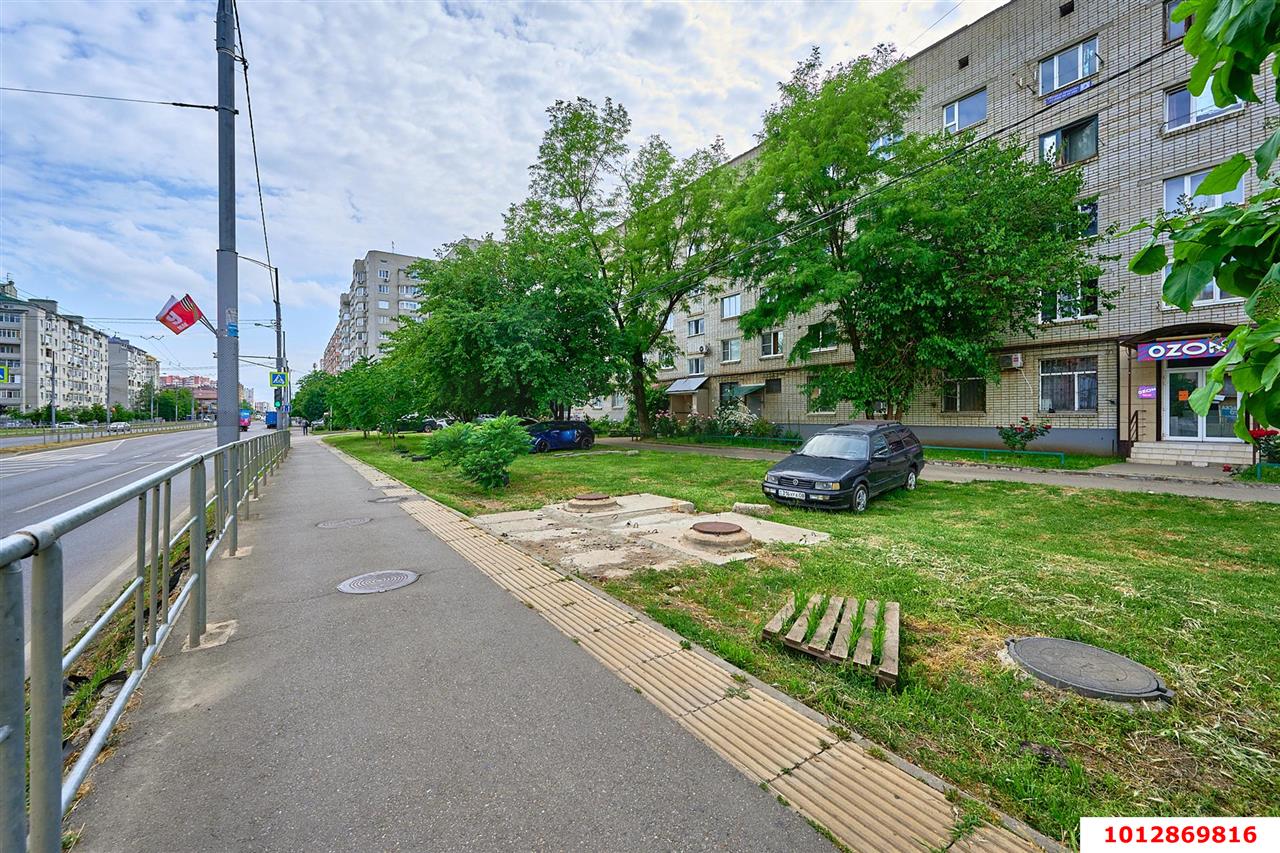 Фото №6: Торговое помещение 36 м² - Краснодар, Краевая Клиническая Больница, ул. Восточно-Кругликовская, 63