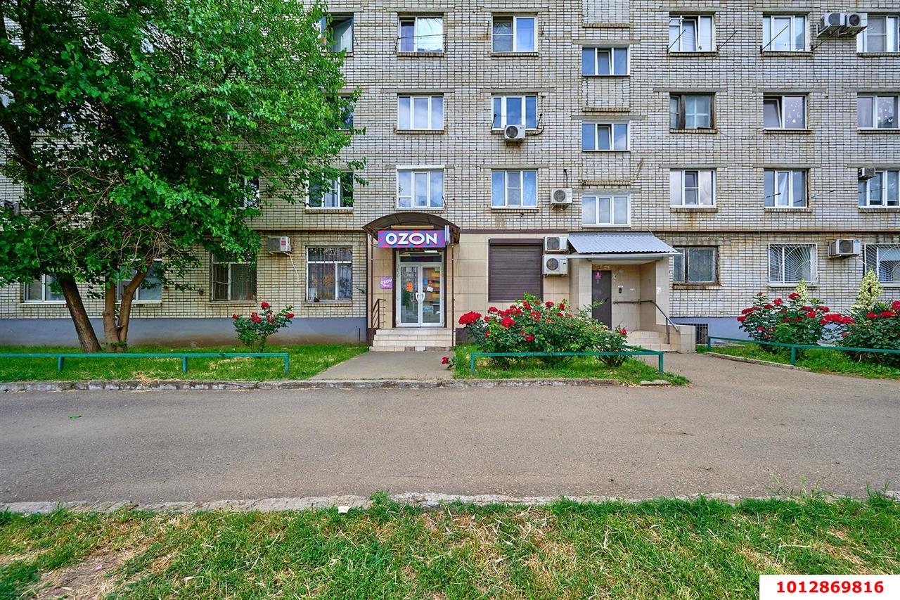 Фото №1: Торговое помещение 36 м² - Краснодар, Краевая Клиническая Больница, ул. Восточно-Кругликовская, 63