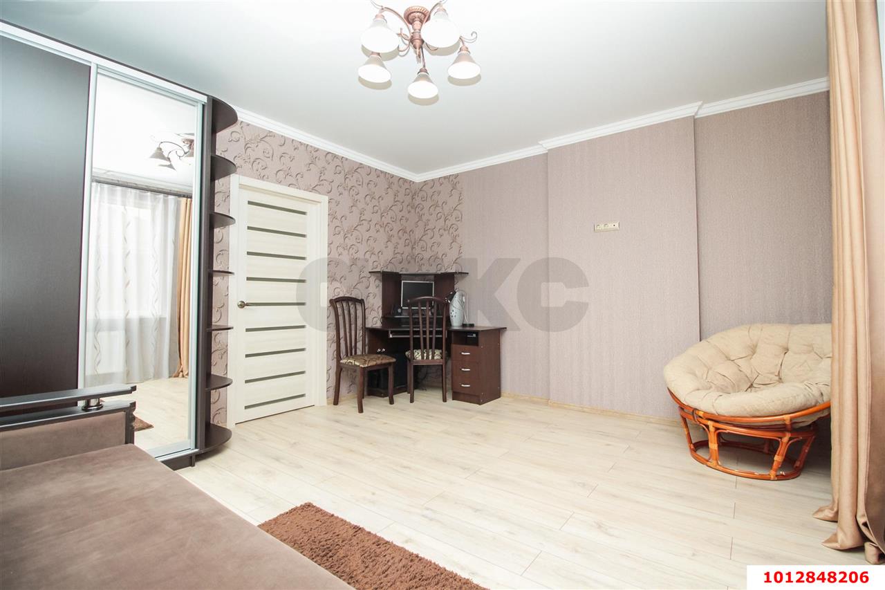 Фото №11: Таунхаус 120 м² + 1.5 сот. - Краснодар, коттеджный  Австрия, ул. Командорская, 2к36