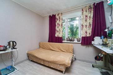 Фото №2: Комната 13 м² - Краснодар, мкр. Хлопчато-бумажный Комбинат, ул. Алтайская, 10