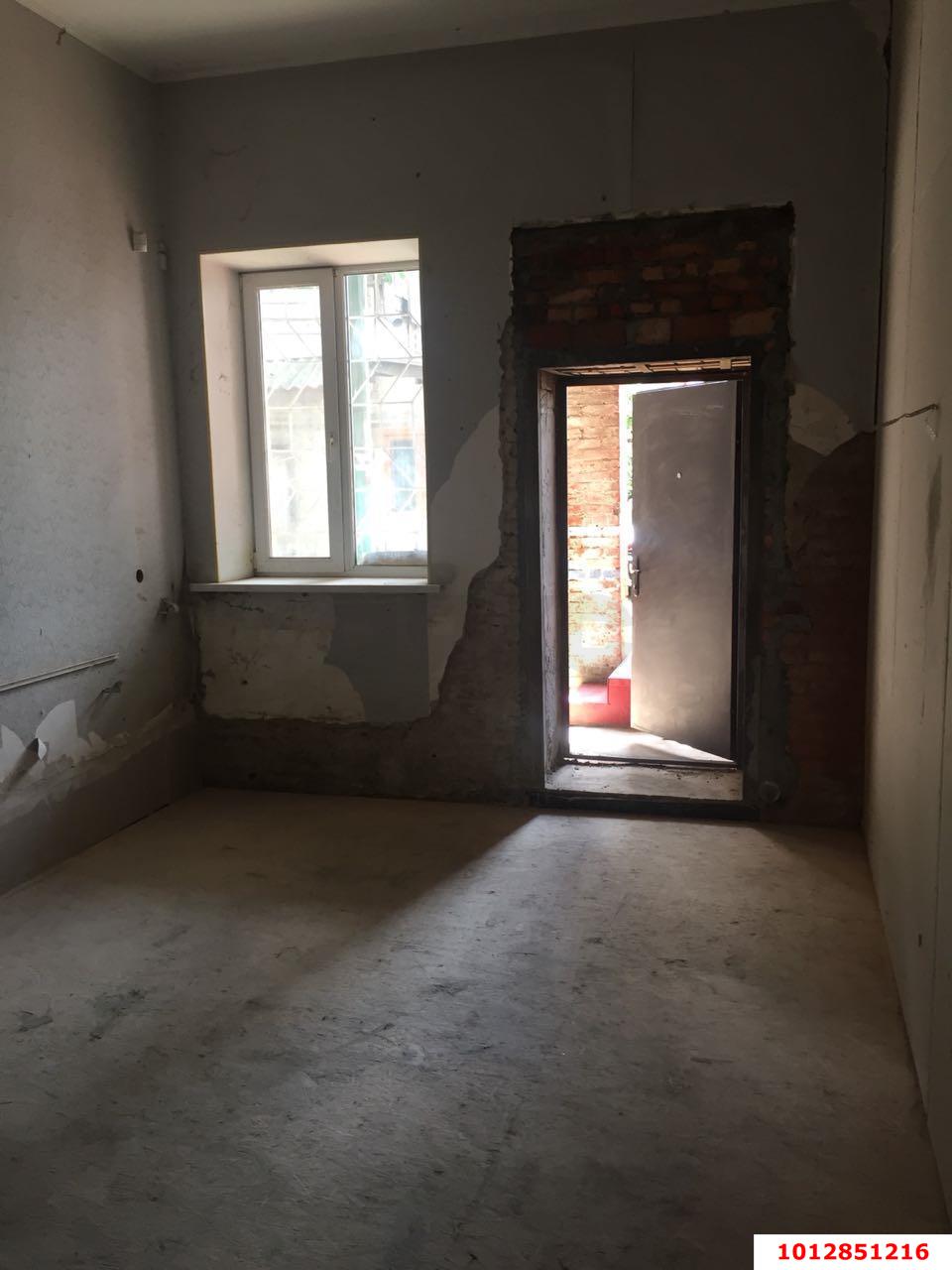 Фото №2: Торговое помещение 79 м² - Краснодар, Западный внутригородской округ, ул. Рашпилевская, 119