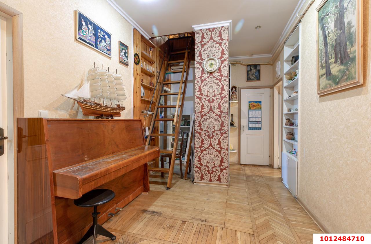 Фото №1: 3-комнатная квартира 155 м² - Краснодар, Центральный внутригородской округ, мкр. Центральный, ул. Красная, 84