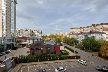 Фото №4: 2-комнатная квартира 72 м² - Краснодар, мкр. Прикубанский внутригородской округ, ул. Атарбекова, 5/1