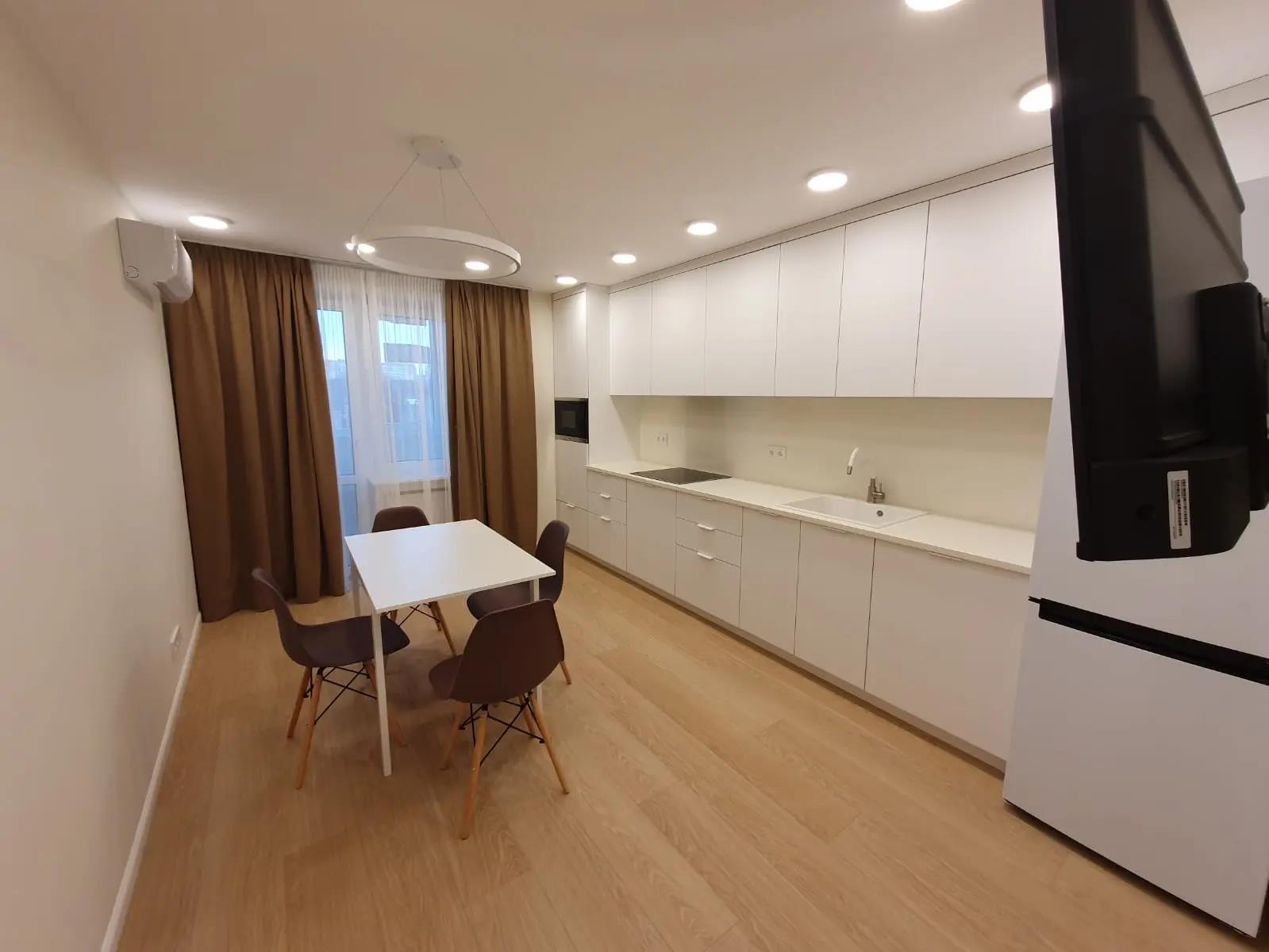 Фото №1: 2-комнатная квартира 72 м² - Краснодар, Отделение № 1 совхоза Солнечный, Фестивальный, мкр. Прикубанский внутригородской округ, ул. Атарбекова, 5/1