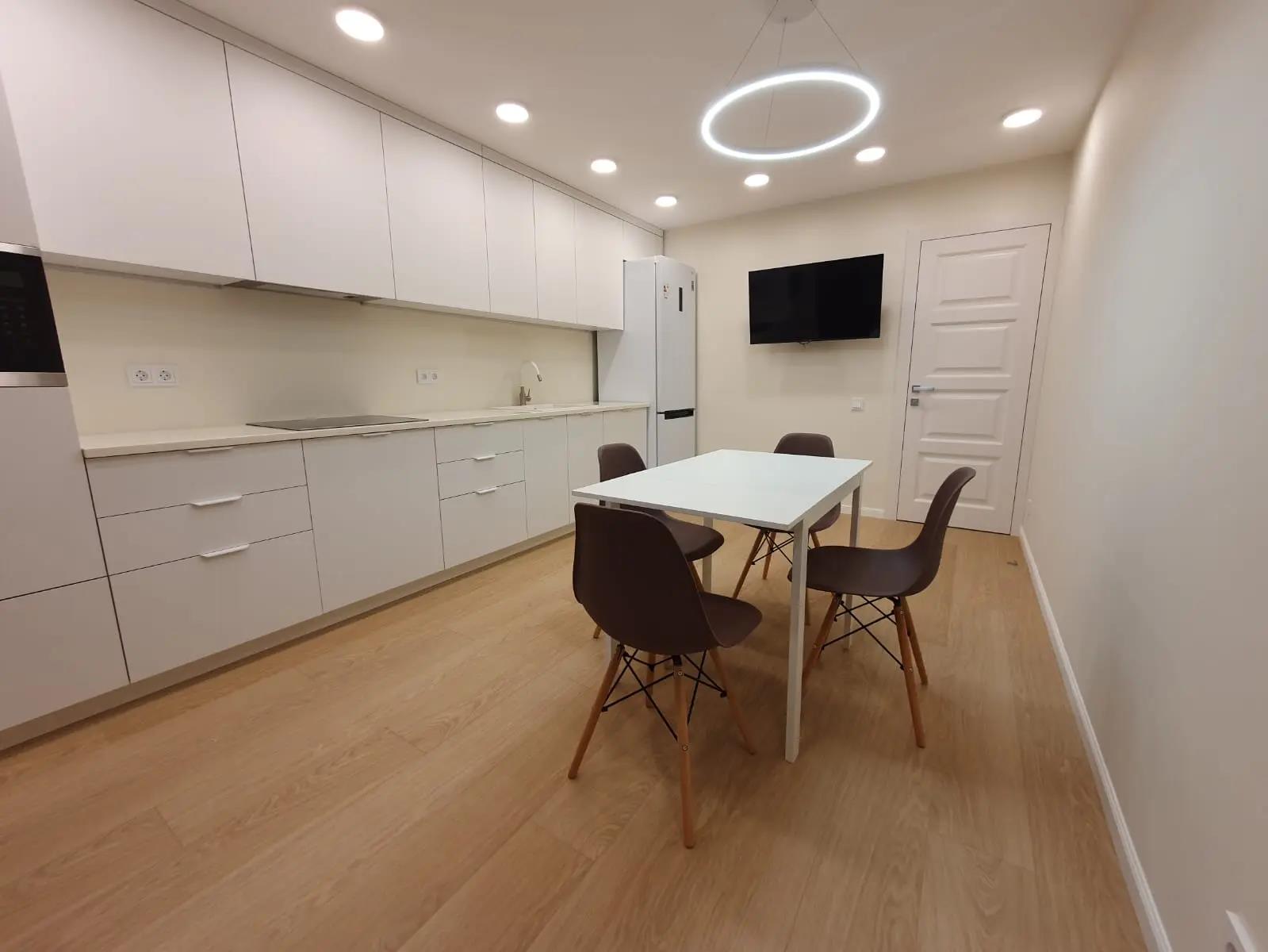 Фото №2: 2-комнатная квартира 72 м² - Краснодар, Отделение № 1 совхоза Солнечный, Фестивальный, мкр. Прикубанский внутригородской округ, ул. Атарбекова, 5/1