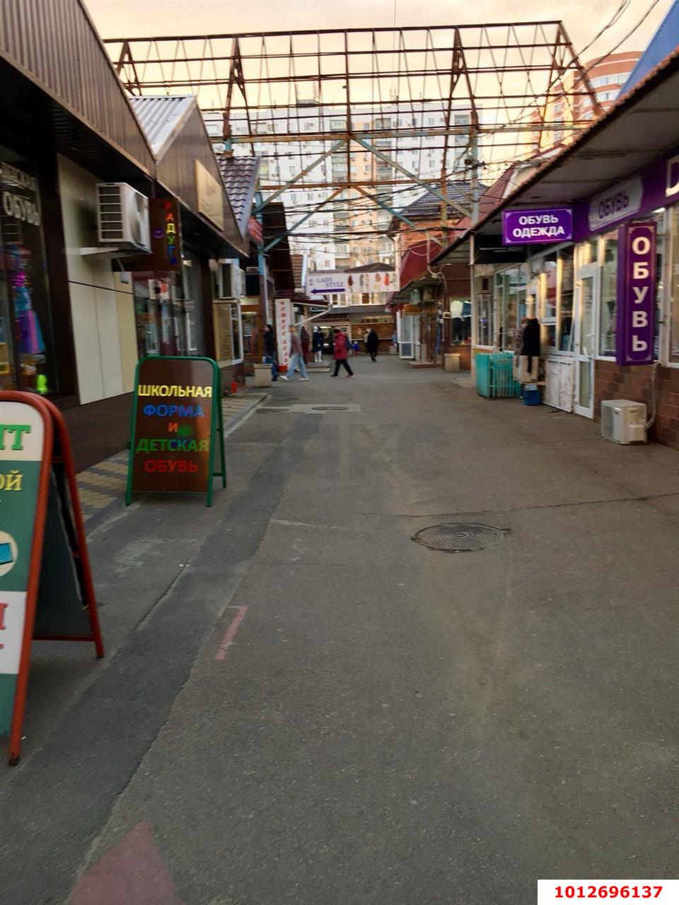 Фото №4: Торговое помещение 13 м² - Краснодар, Юбилейный, пр-кт Чекистов, 17