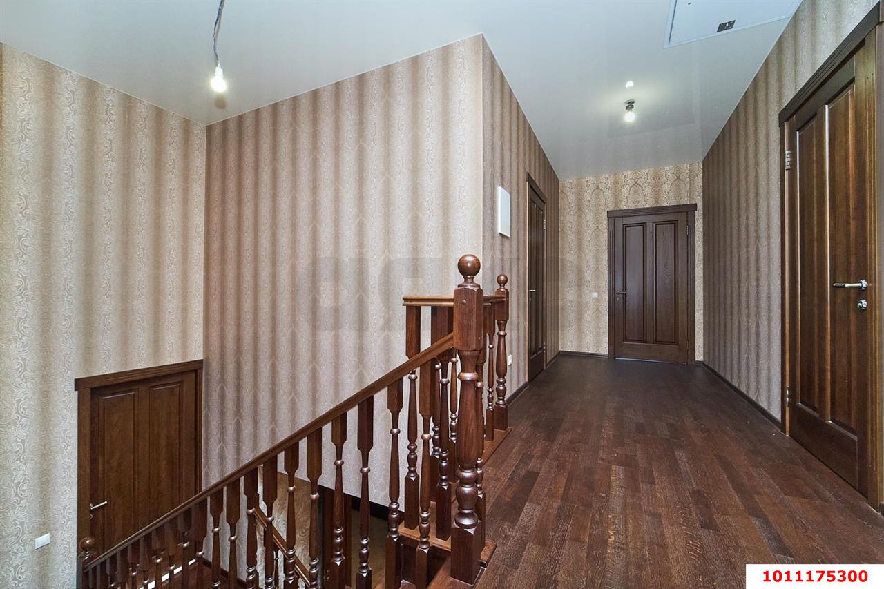 Фото №25: Дом 451 м² + 10 сот. - Краснодар, Прикубанский внутригородской округ, мкр. 2-я Площадка, ул. Генерала Мищенко, 30/2