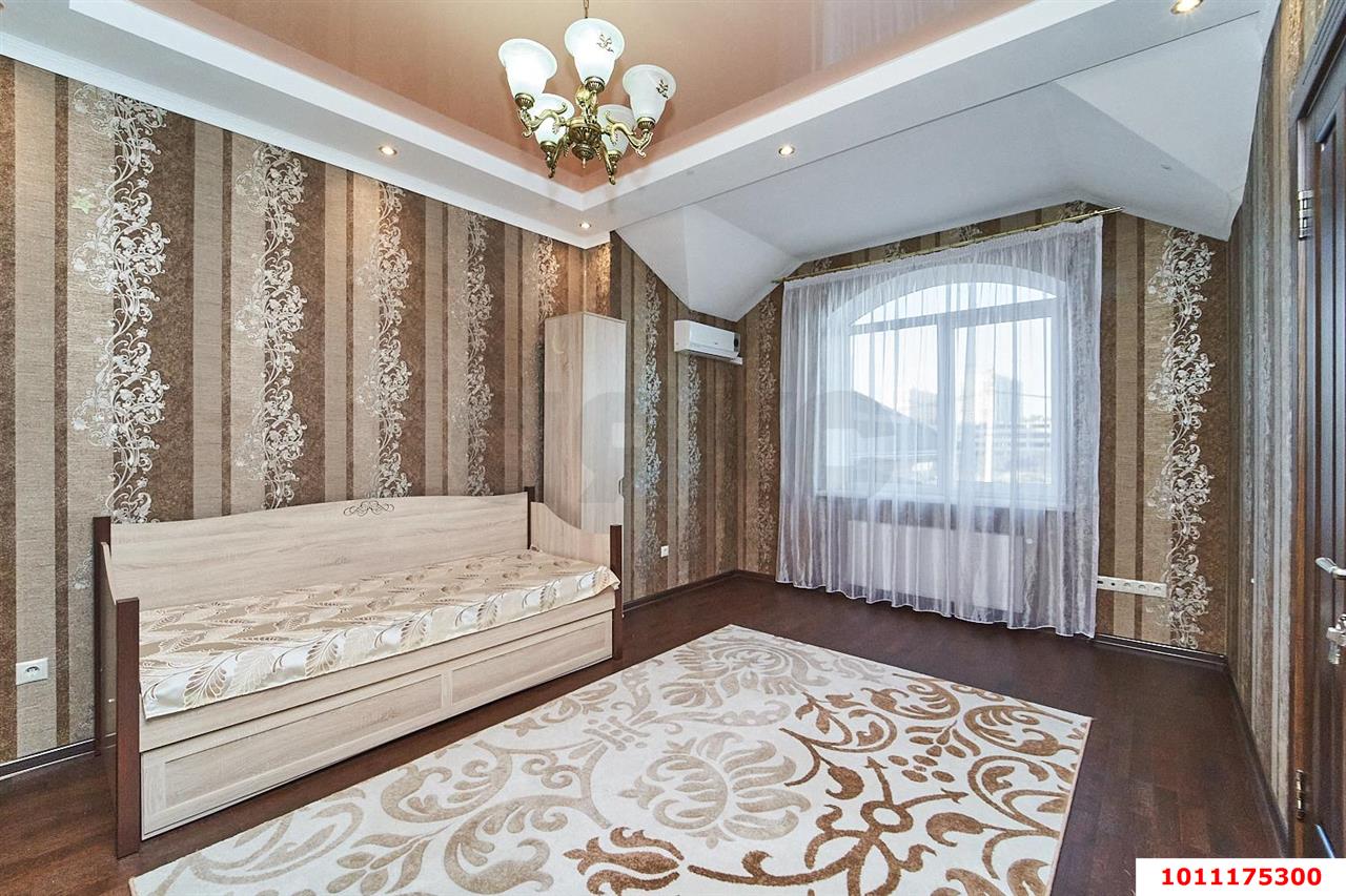 Фото №22: Дом 451 м² + 10 сот. - Краснодар, Прикубанский внутригородской округ, мкр. 2-я Площадка, ул. Генерала Мищенко, 30/2