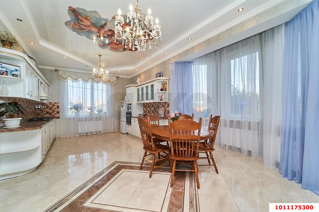 Фото №8: Дом 451 м² + 10 сот. - Краснодар, Прикубанский внутригородской округ, мкр. 2-я Площадка, ул. Генерала Мищенко, 30/2