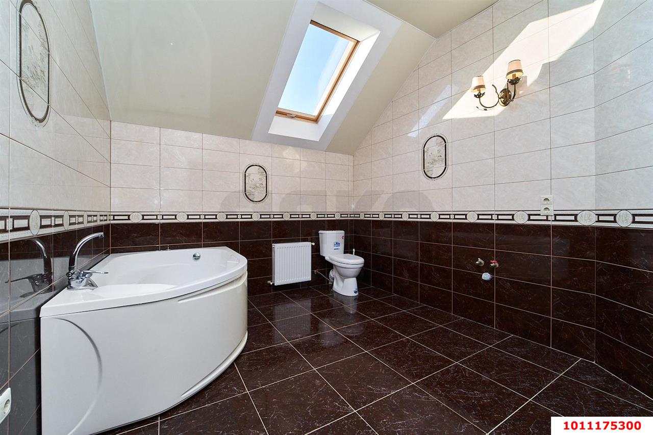 Фото №27: Дом 451 м² + 10 сот. - Краснодар, Прикубанский внутригородской округ, мкр. 2-я Площадка, ул. Генерала Мищенко, 30/2