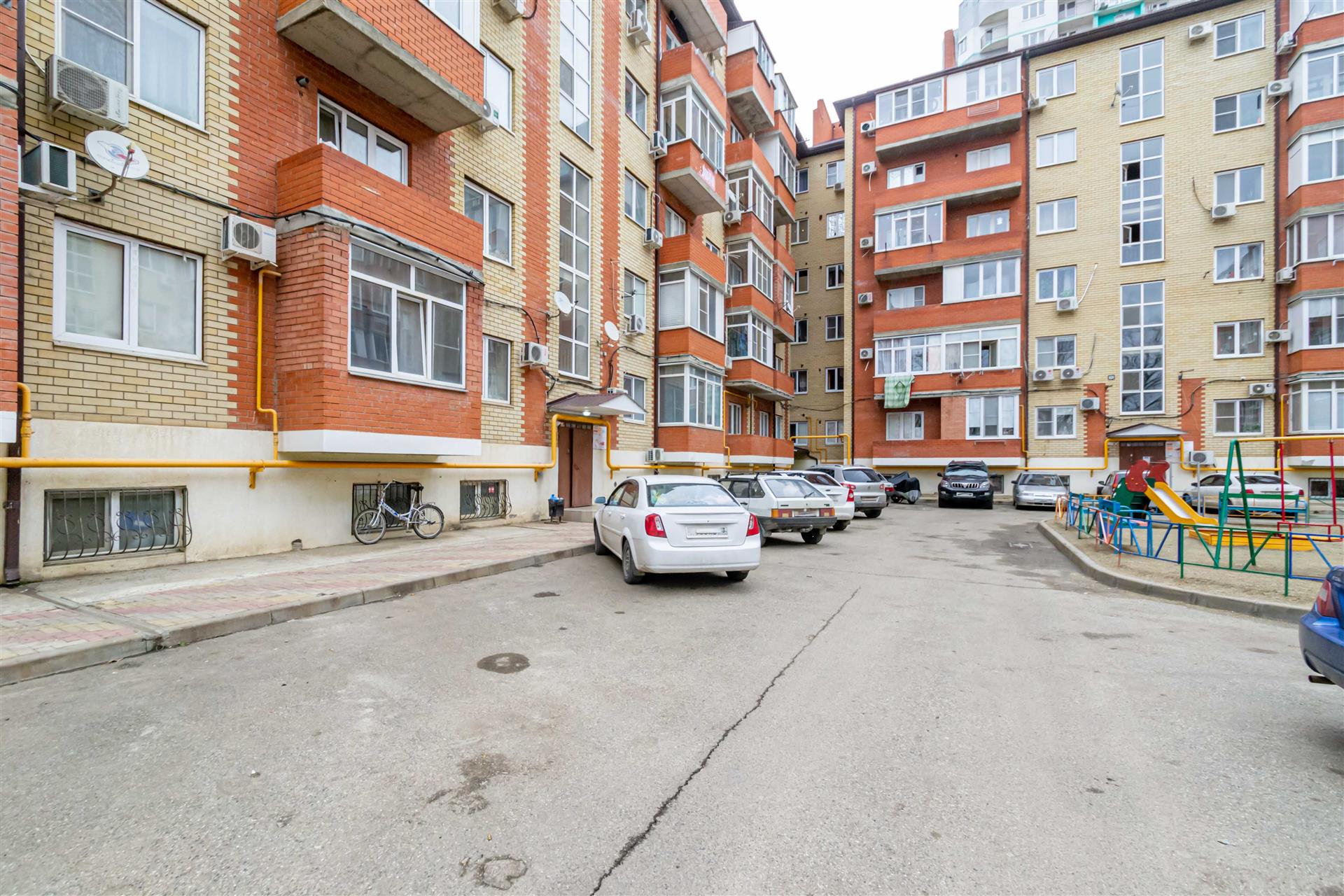 Фото №9: 1-комнатная квартира 39 м² - Краснодар, Прикубанский внутригородской округ, мкр. Прикубанский внутригородской округ, ул. Кирилла Россинского, 69