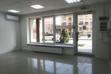 Фото №4: Торговое помещение 79 м² - Краснодар, мкр. жилой комплекс Светлый, ул. Московская, 144к2