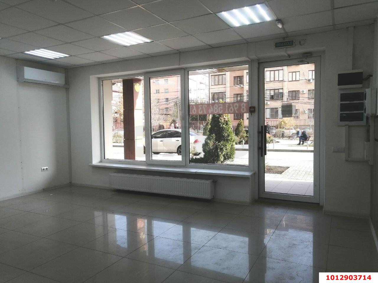 Фото №4: Торговое помещение 79 м² - Краснодар, жилой комплекс Светлый, ул. Московская, 144к2