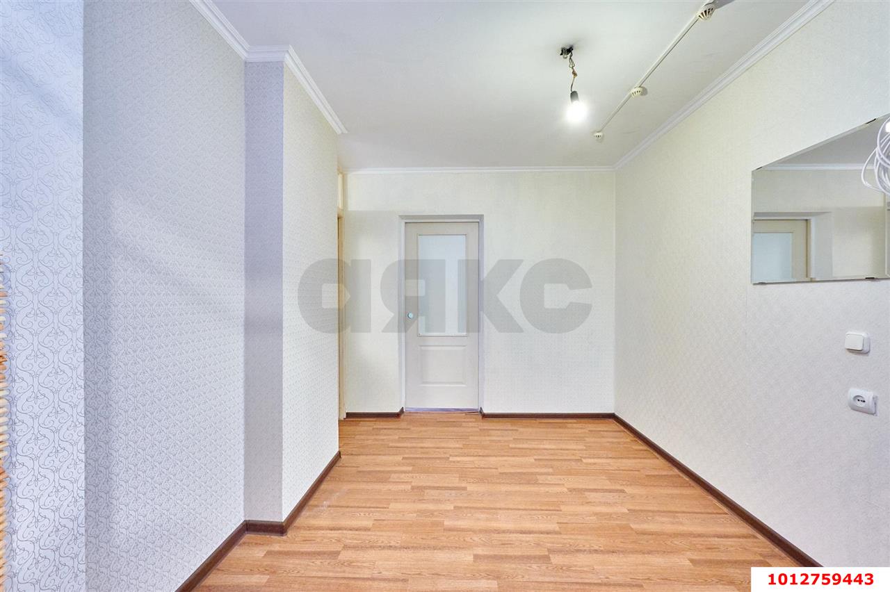 Фото №7: 2-комнатная квартира <span class="whitespace-nowrap">65 м²</span>, <span class="whitespace-nowrap">1/16 эт.</span> - Краснодар, Прикубанский внутригородской округ, мкр. Репино, пр-д Репина