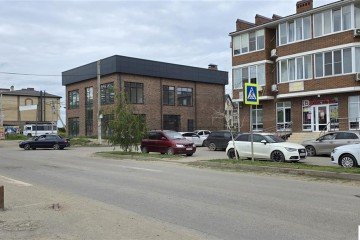 Фото №3: Торговое помещение 118 м² - Краснодар, мкр. жилой комплекс Британия, ул. Измаильская, 74к1