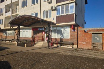 Фото №1: Торговое помещение 124 м² - Краснодар, мкр. Отделение № 1 ОПХ Колос, ул. Цветная, 41